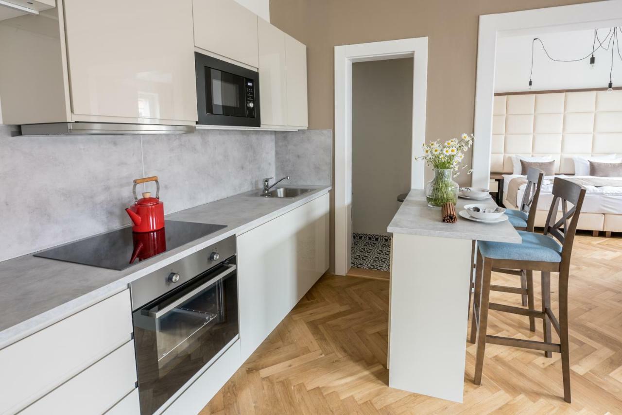 Letna Garden Apartment *